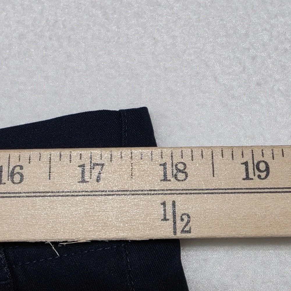 Nike Golf Shorts Mens 34 Navy Blue Dri-Fit Performance Flat Front Chino